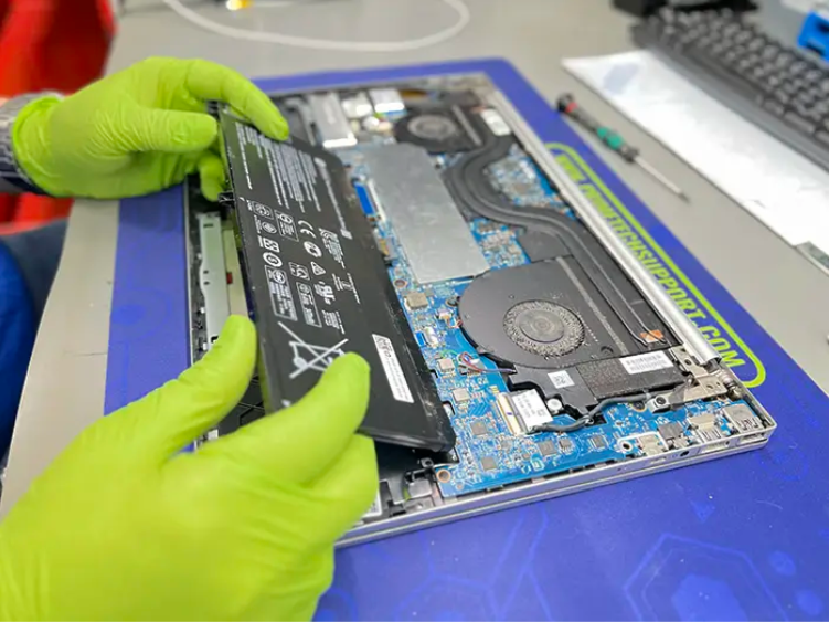 battery onboard laptop